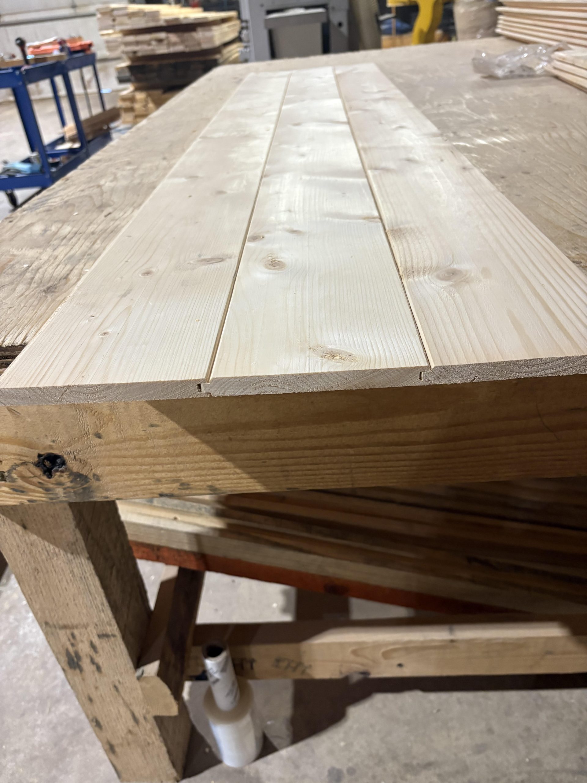 Tongue & Groove V-Groove – Knotty Pine - Image 4